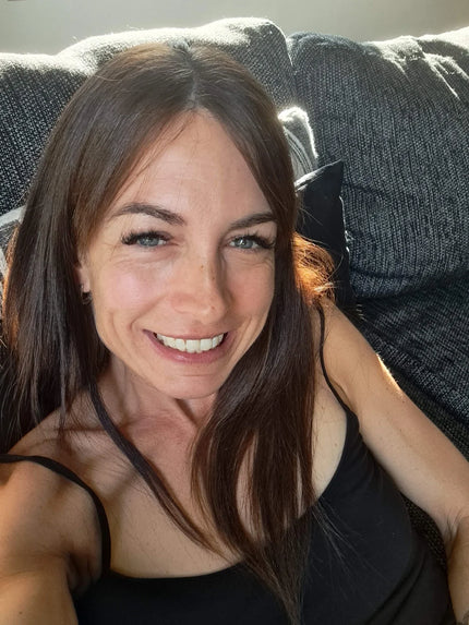 files/35f-year-old-mom-feeling-great-this-hump-day-v0-k5op1bmydn4b1_1_430x_80a9172e-f1cf-4606-8aee-6c0edf354206.jpg
